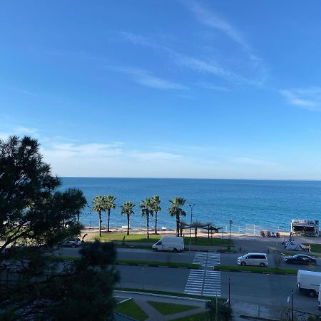 Daniel Sea View Apartment Батуми Экстерьер фото