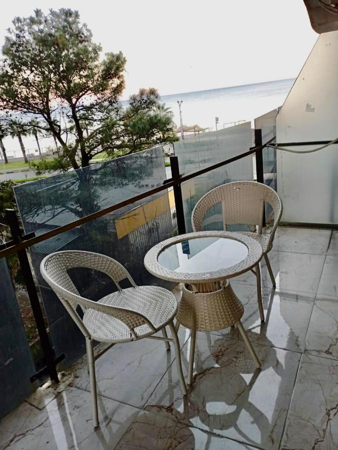 Daniel Sea View Apartment Батуми Экстерьер фото